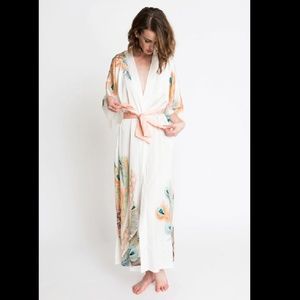 PEACOCK FEATHER KIMONO ROBE